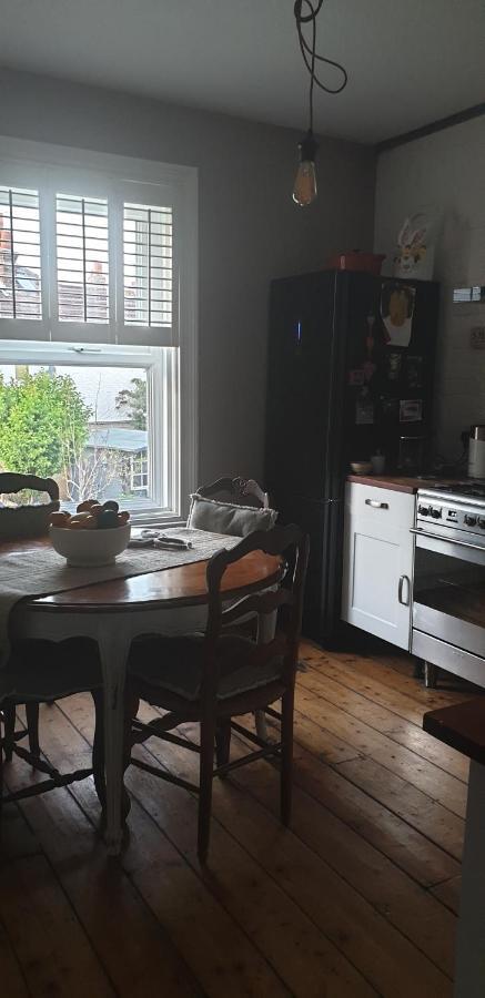Homestay Пул Екстериор снимка